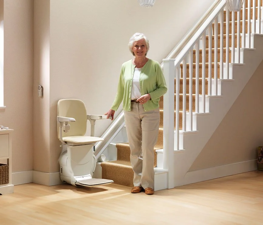 Comparatif 2025 : les meilleurs monte-escaliers pour maison & appartement